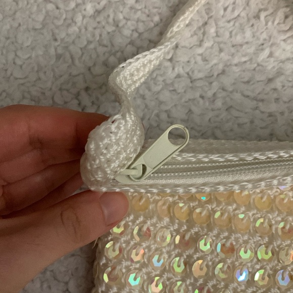 White / Pearly Colored Mini Crochet and Sequin Bag - Picture 12 of 15
